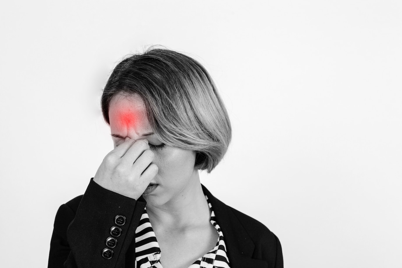 An Untreated Migraine Now Could Mean Chronic Migraines Later - Medkart Pharmacy Blogs